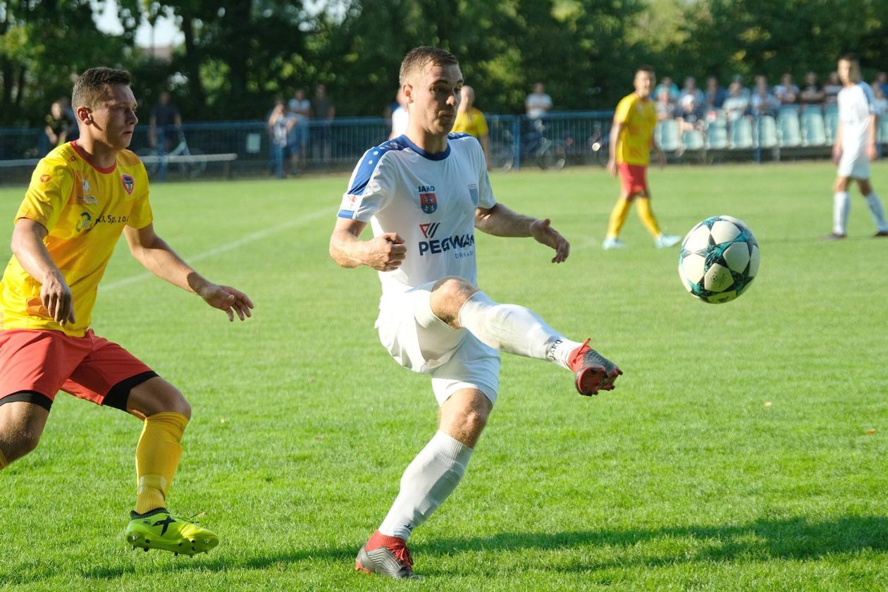  Lewart Lubartów vs Huragan Międzyrzec Podlaski 2:1 (zdjęcie 1) - Autor: Maciej Kaczanowski