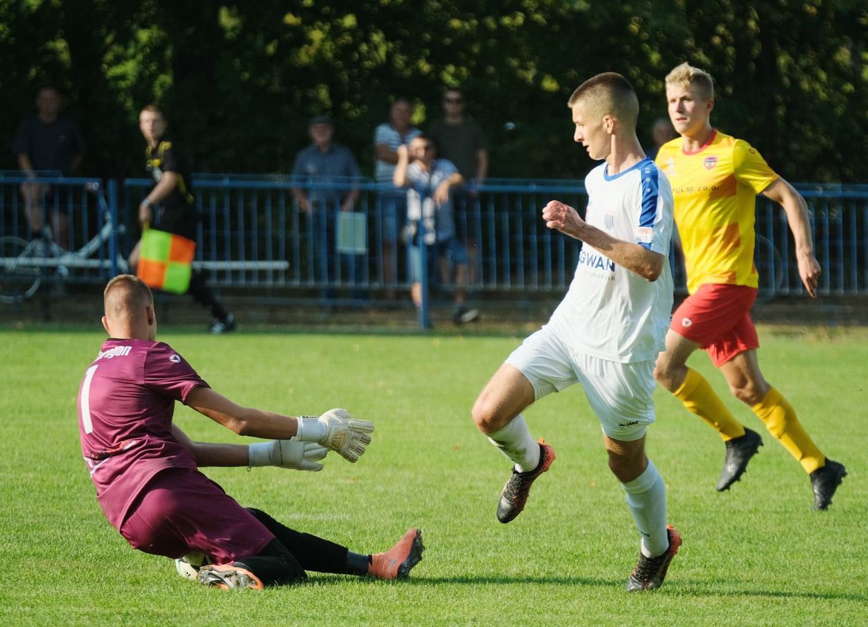  Lewart Lubartów vs Huragan Międzyrzec Podlaski 2:1 (zdjęcie 1) - Autor: Maciej Kaczanowski