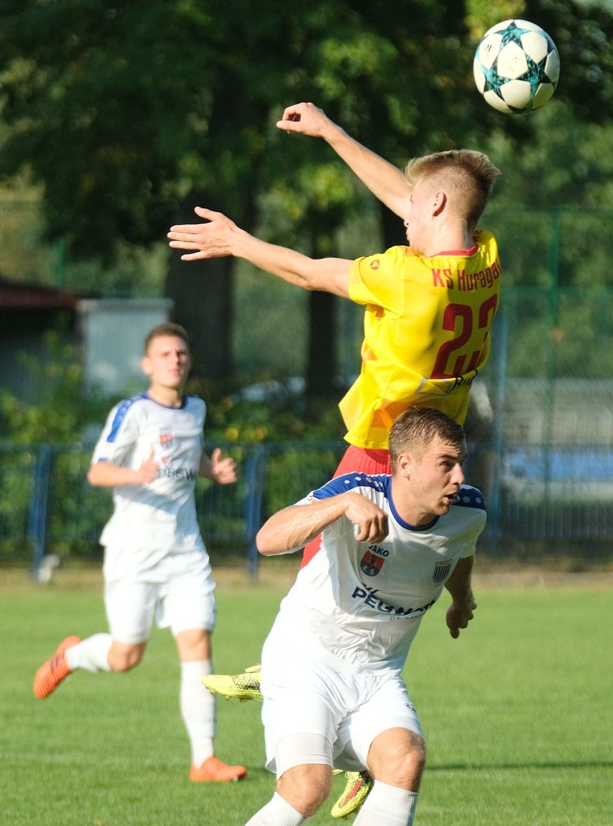  Lewart Lubartów vs Huragan Międzyrzec Podlaski 2:1 (zdjęcie 1) - Autor: Maciej Kaczanowski