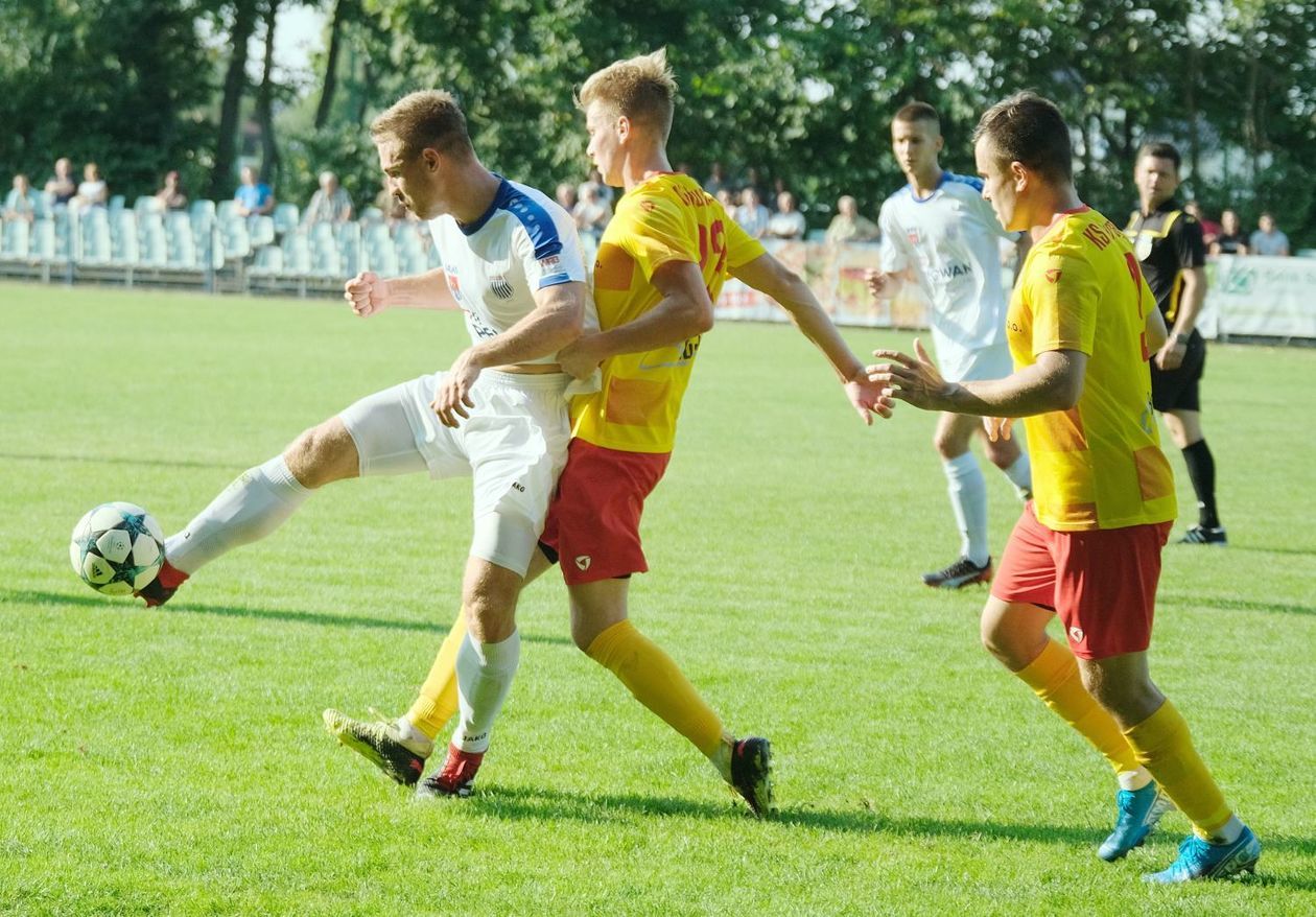  Lewart Lubartów vs Huragan Międzyrzec Podlaski 2:1 (zdjęcie 1) - Autor: Maciej Kaczanowski