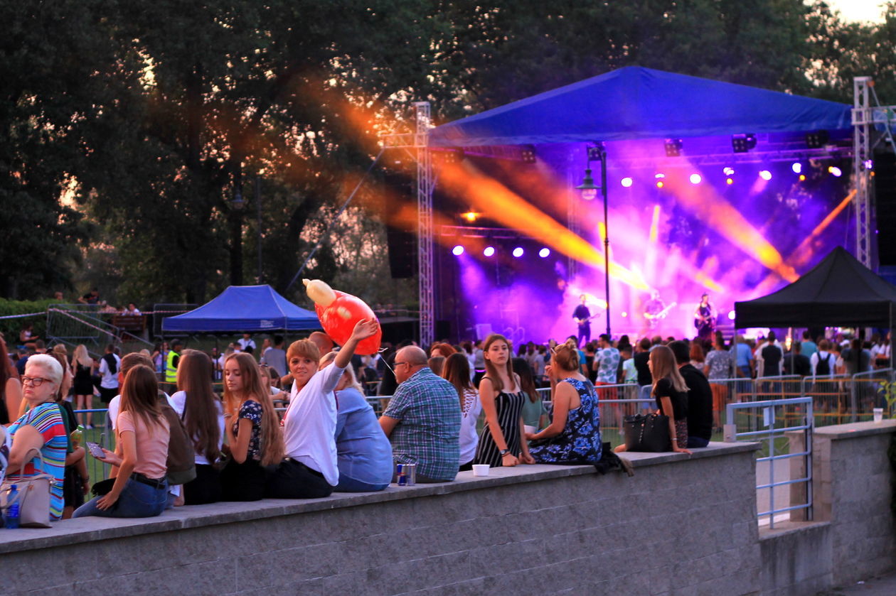  Koncert na Pożegnanie Lata w Puławach (zdjęcie 1) - Autor: Radosław Szczęch