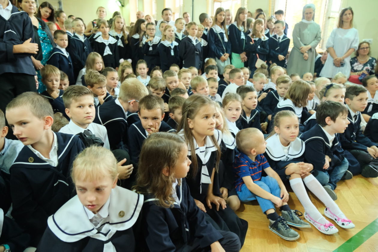  Pierwszy Dzień Szkoły 2019. Rozpoczęcie roku w szkole Urszulanek w Lublinie (zdjęcie 1) - Autor: Maciej Kaczanowski