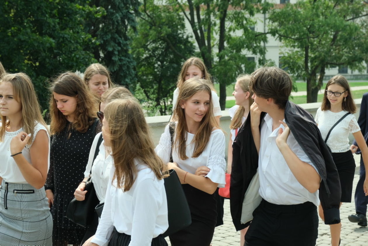  Wojewódzka inauguracja roku szkolnego w Biskupiaku (zdjęcie 1) - Autor: Maciej Kaczanowski