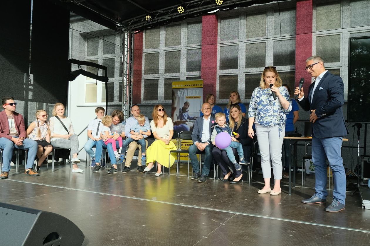  Piknik rodzinny i zbiórka pieniędzy na operację Wiktorii Dyś (zdjęcie 1) - Autor: Maciej Kaczanowski