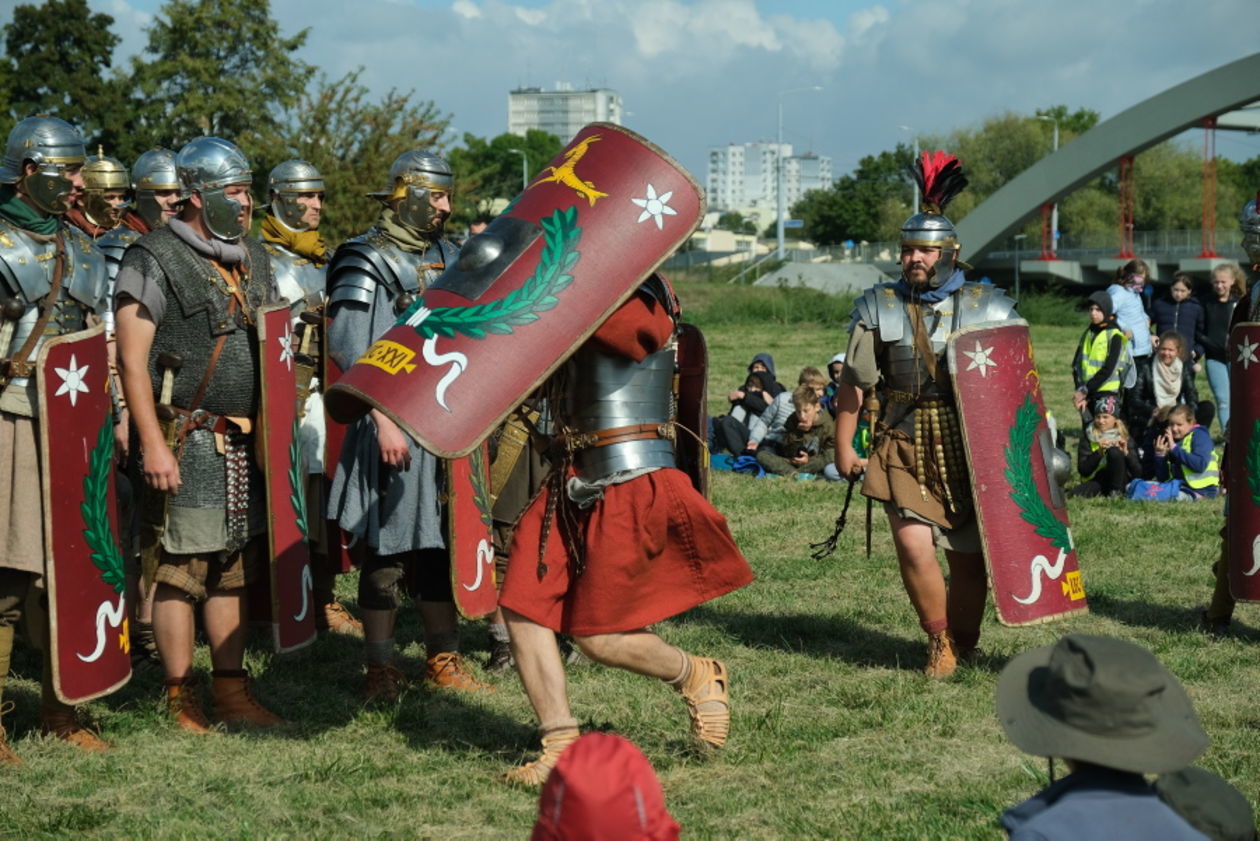  legioniści i gladiatorzy w Lublinie (zdjęcie 1) - Autor: Maciej Kaczanowski