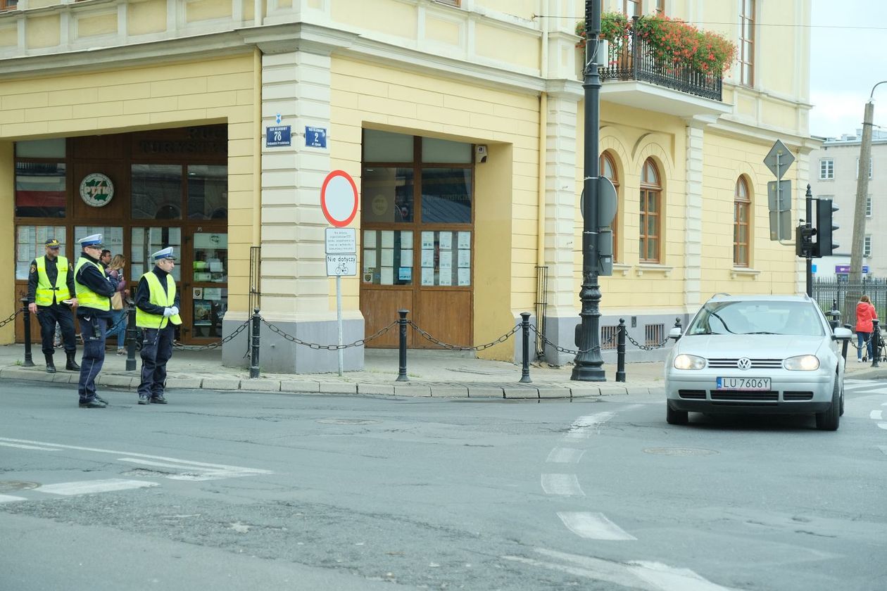  Wystawa elektromobilności w ramach  Europejskiego Tygodnia Zrównoważonego Transportu  (zdjęcie 1) - Autor: Maciej Kaczanowski