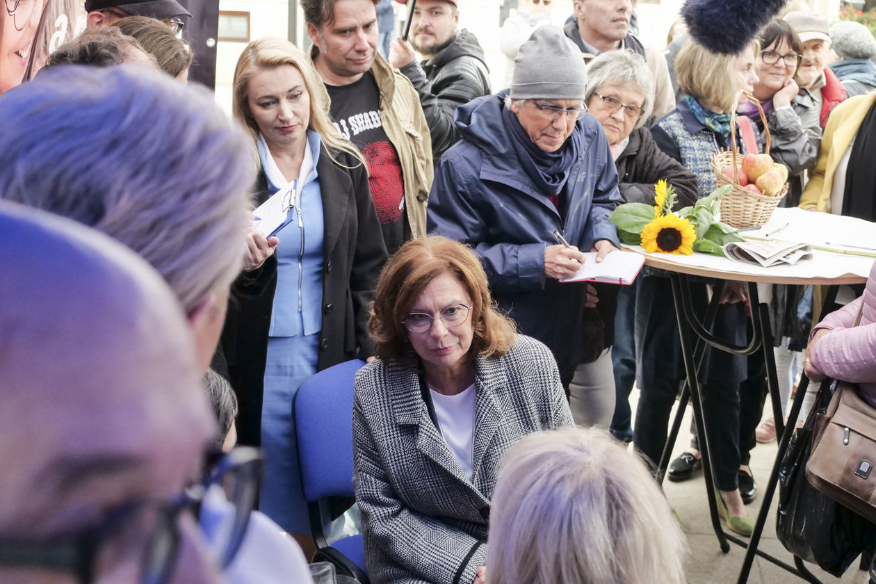  Małgorzata Kidawa-Błońska na spotkaniu z wyborcami w Lublinie (zdjęcie 1) - Autor: Krzysztof Mazur