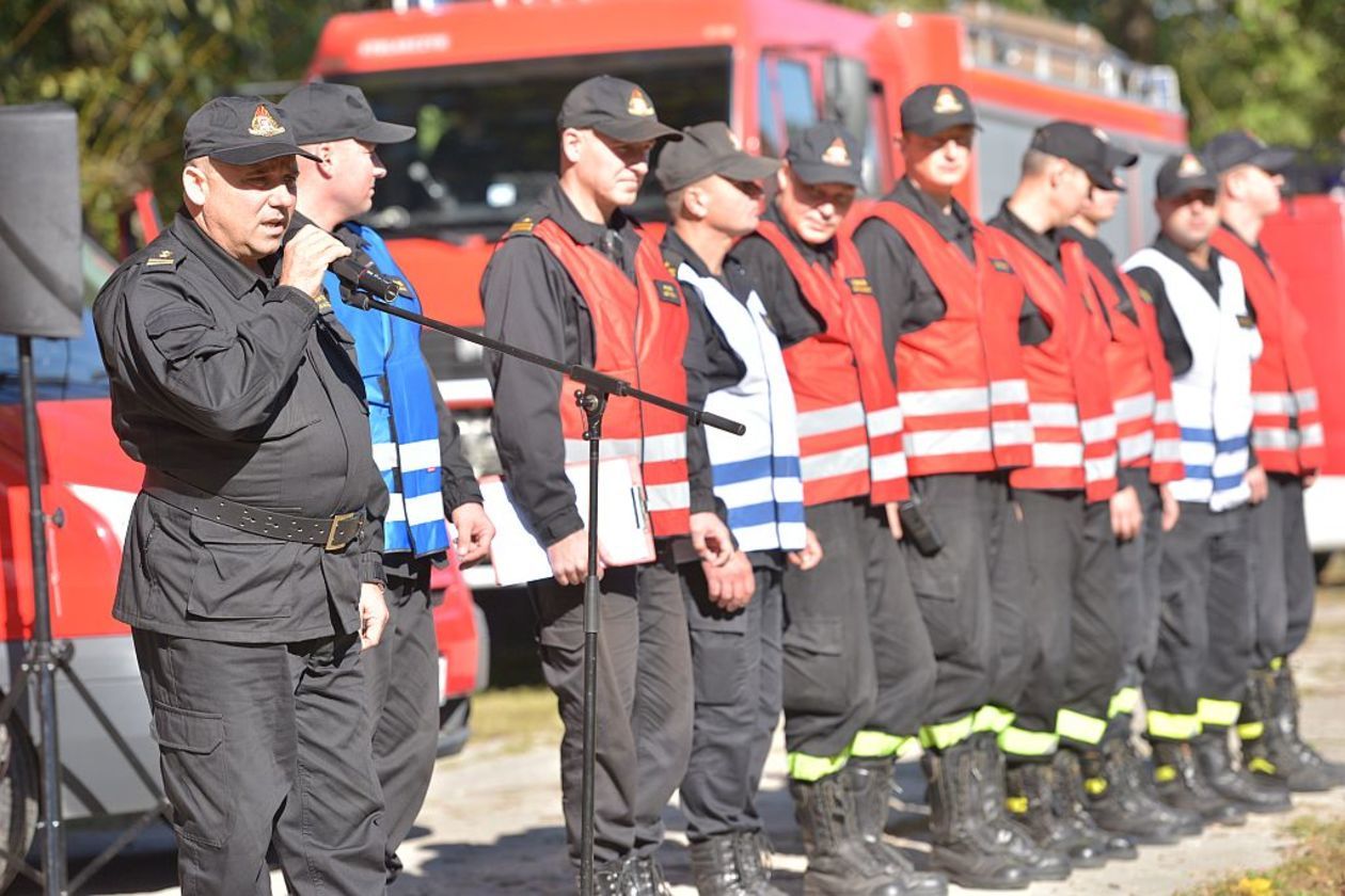  Ćwiczenia strażaków w Rybczewicach (zdjęcie 1) - Autor: Starostwo Powiatowe w Świdniku