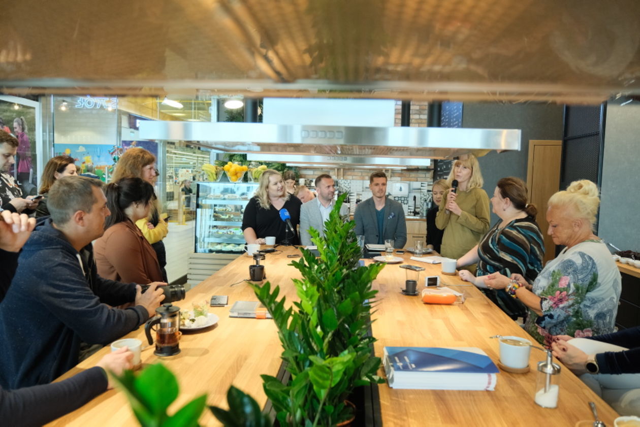  Nowa restauracja Szwedzki stół w Skende shopping  (zdjęcie 1) - Autor: Maciej Kaczanowski