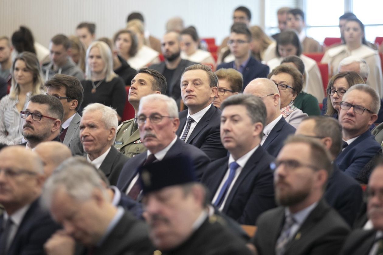  Inauguracja roku akademickiego w Wyższej Szkole Ekonomii i Innowacji  (zdjęcie 1) - Autor: Jacek Szydłowski