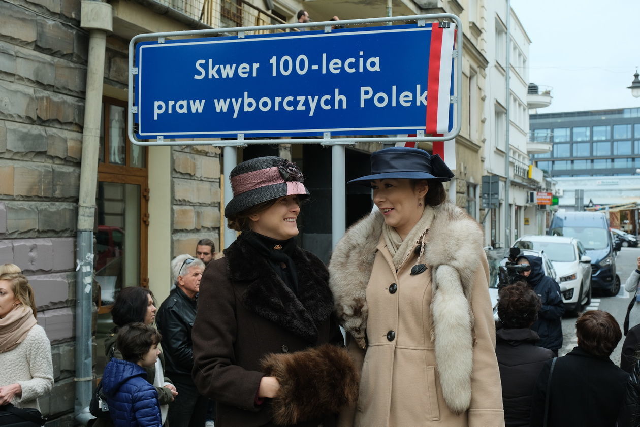  Skwer 100-lecia Praw Wyborczych Polek (zdjęcie 1) - Autor: Maciej Kaczanowski