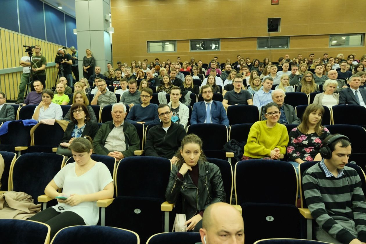  Premier Mateusz Morawiecki na UMCS (zdjęcie 1) - Autor: Maciej Kaczanowski