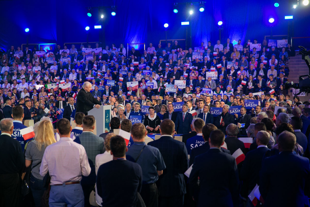  Mateusz Morawiecki w Krasnymstawie i konwencja PiS w Chełmie (zdjęcie 1) - Autor: Kazimierz Chmiel