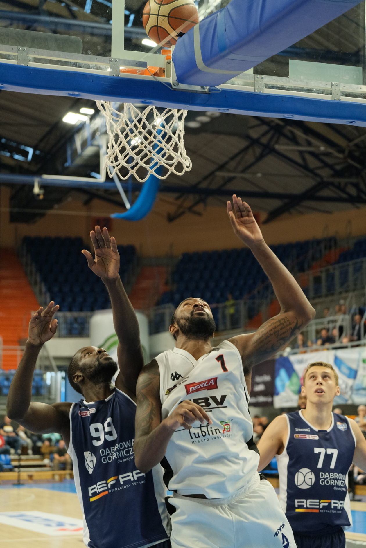  Start Lublin vs MKS Dąbrowa Górnicza 91 : 80 (zdjęcie 1) - Autor: Maciej Kaczanowski