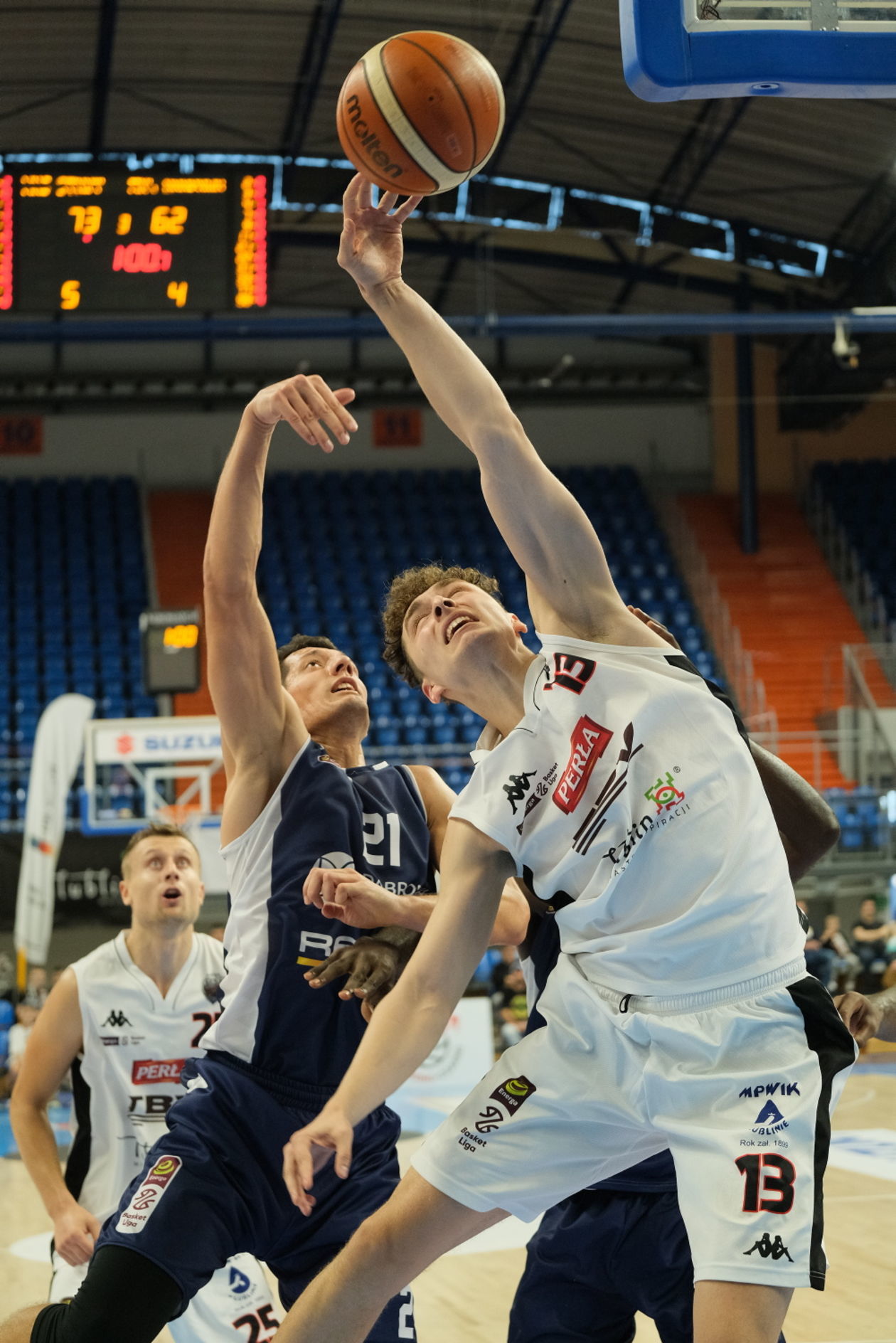  Start Lublin vs MKS Dąbrowa Górnicza 91 : 80 (zdjęcie 1) - Autor: Maciej Kaczanowski