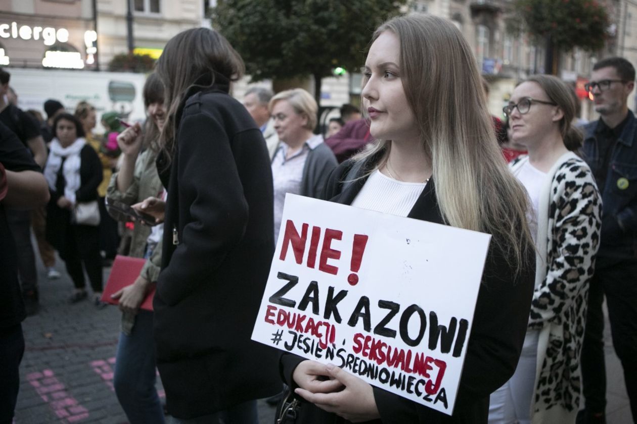  Nie dla zakazu edukacji seksualnej. Protest w Lublinie (zdjęcie 1) - Autor: Jacek Szydłowski