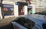 Wjechał wypożyczonym samochodem w księgarnię w centrum Lublina (zdjęcie 4)