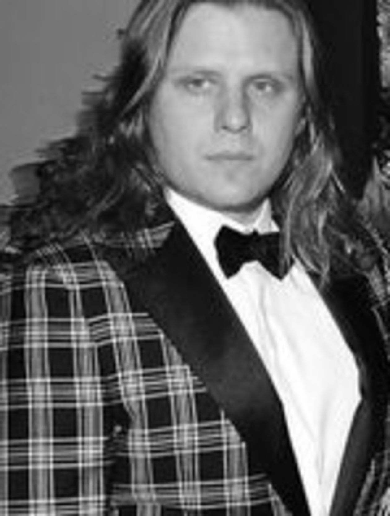  <p class="Normal">Producent filmowy, przedsiębiorca. Wsp&oacute;łwłaściciel i&nbsp;członek zarządu przedsiębiorstwa producenckiego Watchoutstudio. Zginął na jeziorze Kisajno na Mazurach po tym, jak w&nbsp;nocy wypadł do wody z&nbsp;motor&oacute;wki. Miał 39 lat.</p>
<p class="Normal">W 2005 roku, po 11 latach edukacji w&nbsp;USA, wr&oacute;cił do Polski. Pracował w&nbsp;Akson Studio Michała Kwiecińskiego, przy filmie &bdquo;Strajk&rdquo; Volkera Schl&ouml;ndorffa, a&nbsp;następnie na planie serialu &bdquo;Oficerowie&rdquo; w&nbsp;reżyserii Macieja Dejczera. Był zaangażowany r&oacute;wnież w&nbsp;produkcję filmu &bdquo;Katyń&rdquo; Andrzeja Wajdy oraz &bdquo;Opowieści z&nbsp;Narnii&rdquo;.</p>
<p class="Normal">W 2008 roku założył przedsiębiorstwo producenckie &ndash;&nbsp;Watchout Production, kt&oacute;re w&nbsp;2012 zrealizowało pierwszy film &ndash;&nbsp;&bdquo;Big Love&rdquo; w&nbsp;reżyserii Barbary Białowąs, dedykowany Januszowi Morgensternowi. W&nbsp;tym czasie Woźniak-Starak uczestniczył r&oacute;wnież w&nbsp;produkcji filmu Christophera Doyle&rsquo;a &bdquo;Izolator&rdquo; (Warsaw Dark).</p>
<p class="Normal">Dwa najbardziej znane filmy wyprodukowane przez Staraka to &bdquo;Bogowie&rdquo; w&nbsp;reżyserii Łukasza Palkowskiego, kt&oacute;ry w&nbsp;Polsce obejrzało 2,2 miliona widz&oacute;w oraz &bdquo;Sztuka kochania. Historia Michaliny Wisłockiej&rdquo; w&nbsp;reżyserii Marii Sadowskiej, na kt&oacute;ry do kin poszło 1,720 mln os&oacute;b.</p>