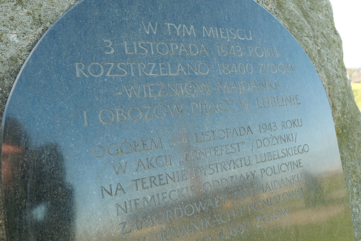  KL Majdanek: 76 rocznica zamordowania 18 tys Żydów podczas Aktion Erntefest (zdjęcie 1) - Autor: Maciej Kaczanowski