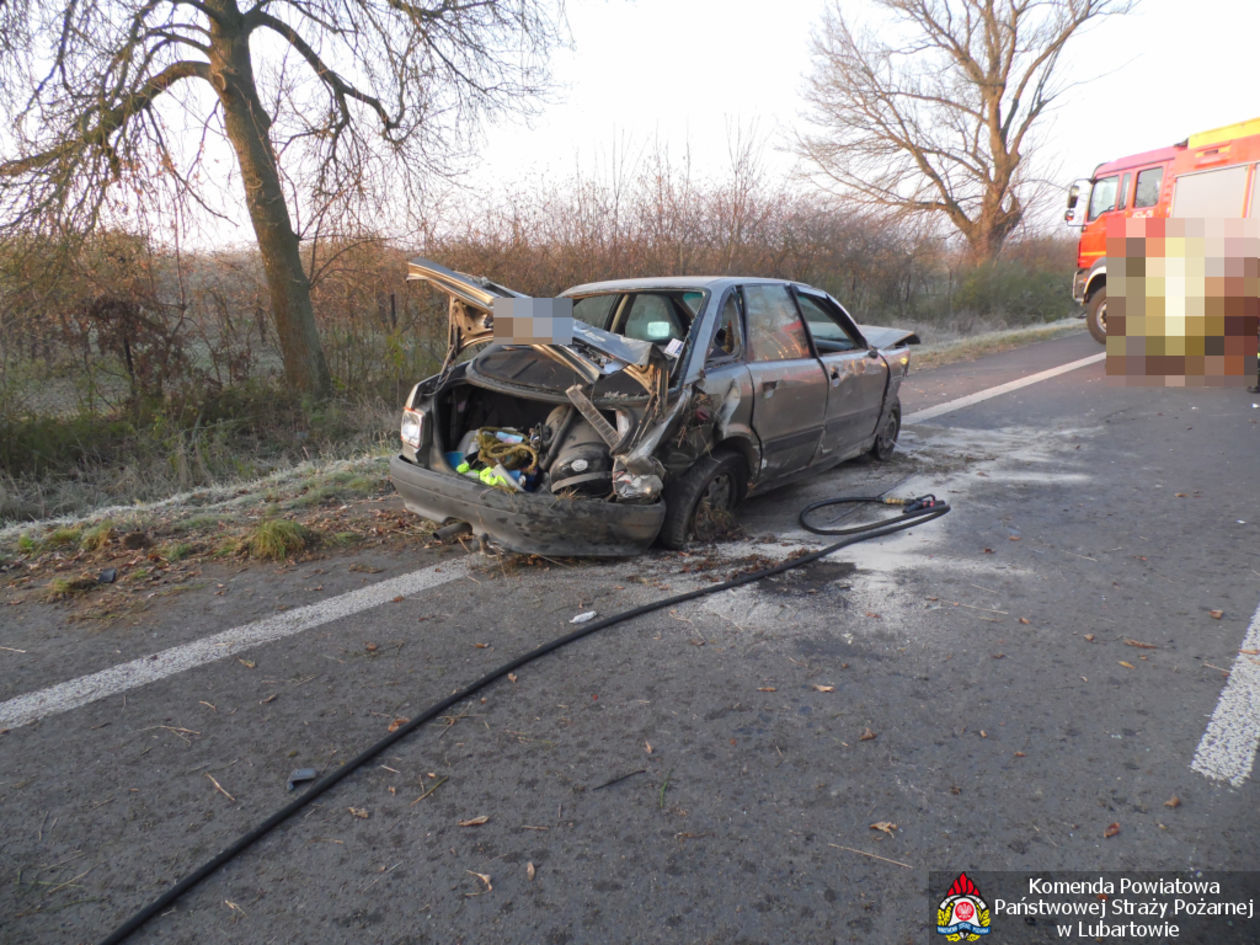 Wypadek w Siedliskach w gminie Kamionka - Autor: KP PSP Lubartów