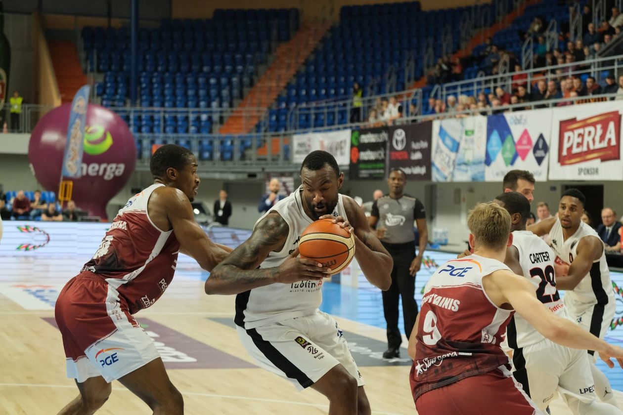  Start Lublin – PGE Spójnia Stargard 82:73 (zdjęcie 1) - Autor: Maciej Kaczanowski