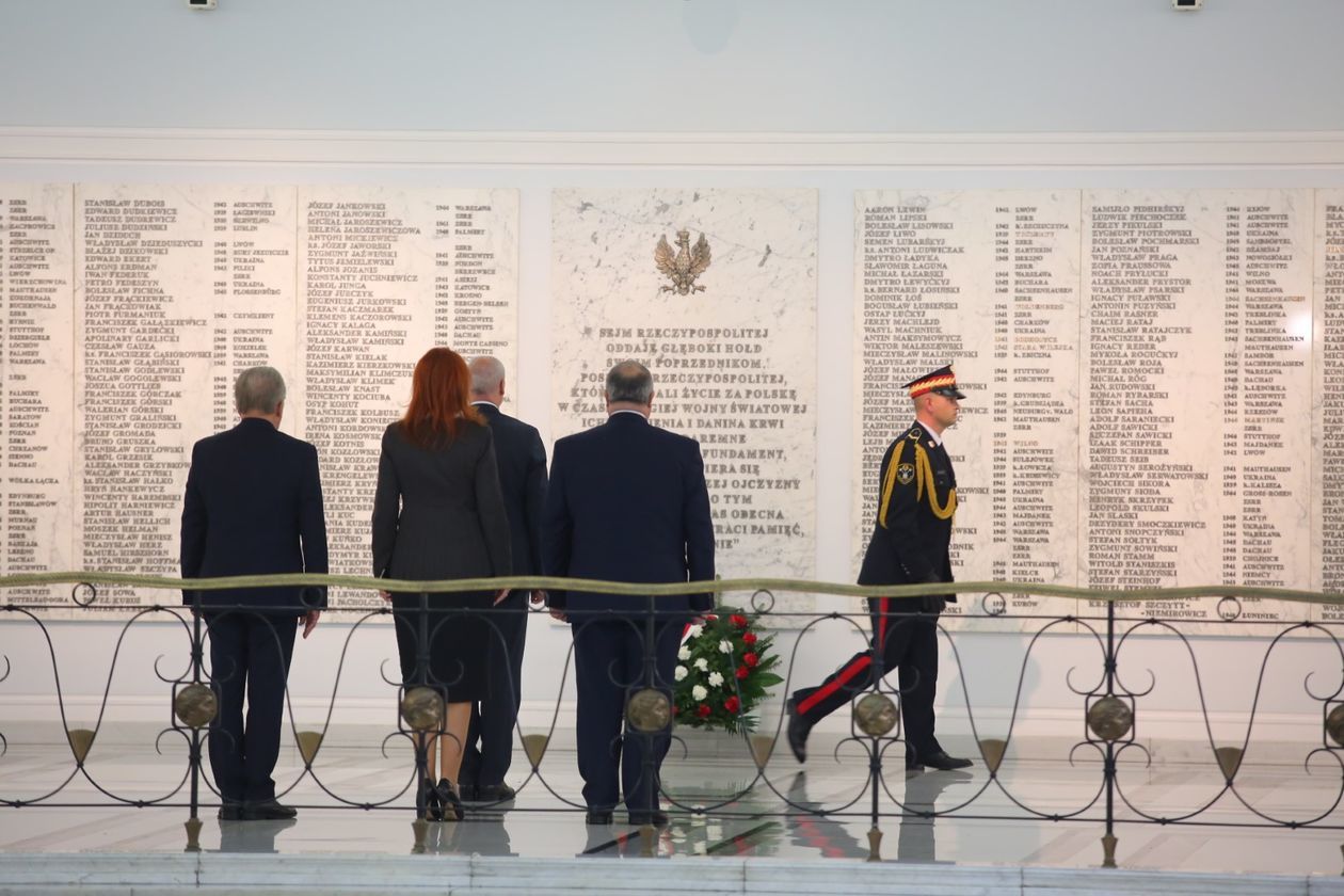  Posłowie z woj. lubelskiego na inauguracji IX kadencji Sejmu (zdjęcie 1) - Autor: Piotr Michalski