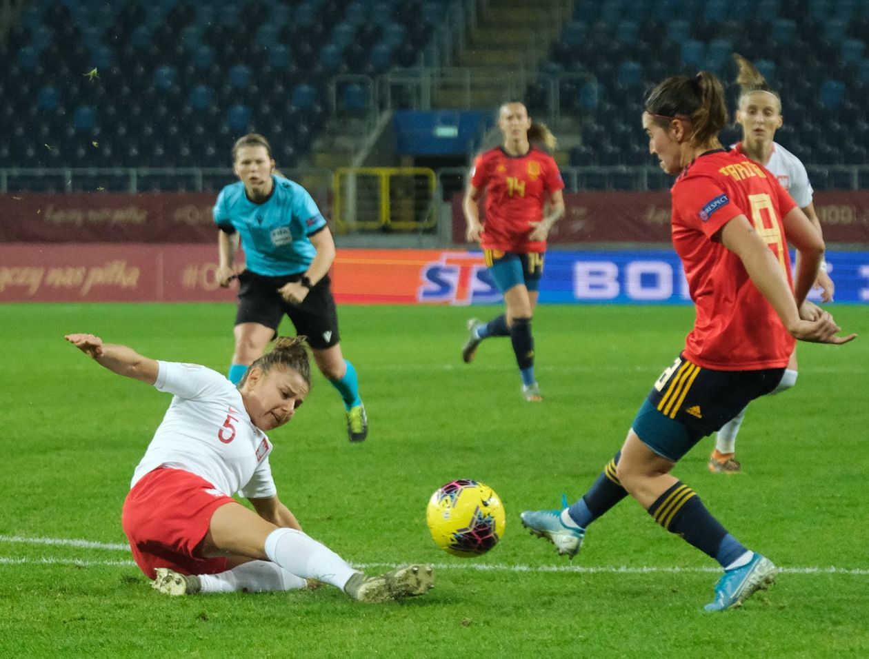  Polska - Hiszpania 0:0. Faworytki zatrzymane na Arenie Lublin (zdjęcie 1) - Autor: Maciej Kaczanowski