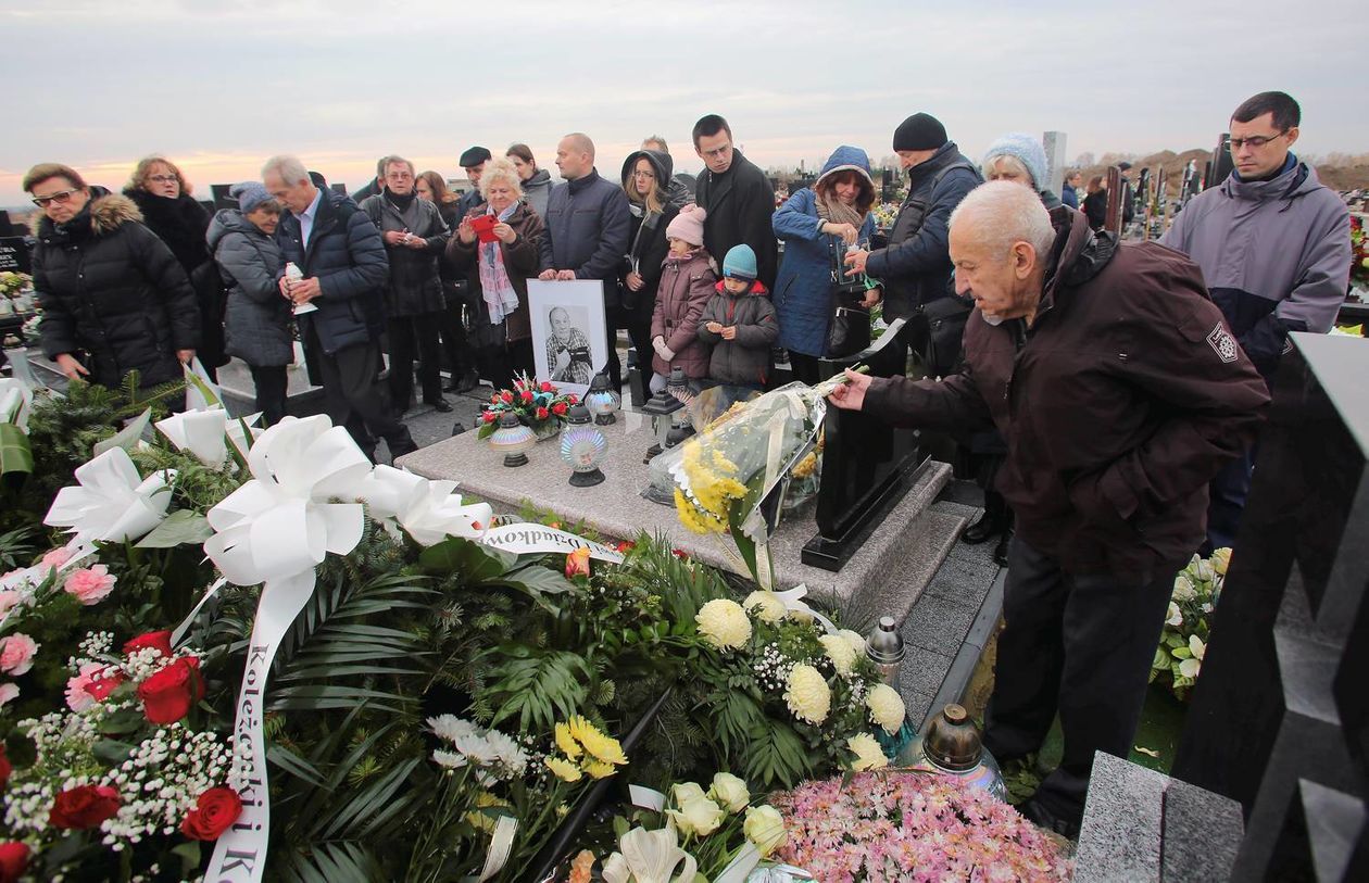  Pogrzeb Mirosława Trembeckiego lubelskiego fotoreportera (zdjęcie 1) - Autor: Piotr Michalski