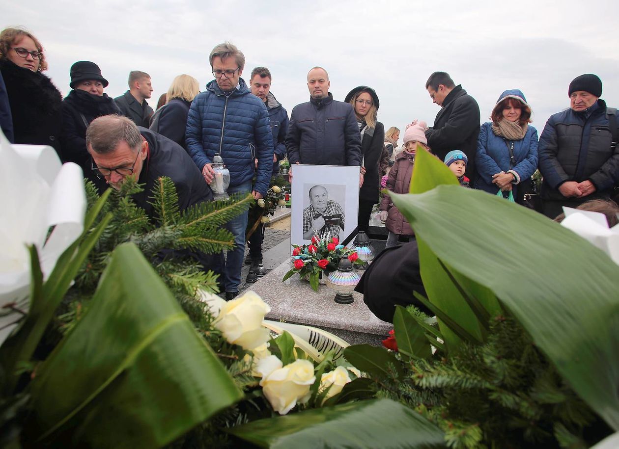  Pogrzeb Mirosława Trembeckiego lubelskiego fotoreportera (zdjęcie 1) - Autor: Piotr Michalski