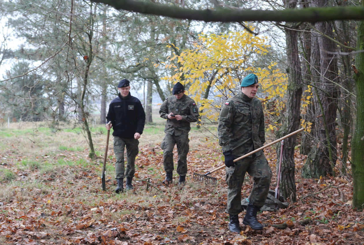  Znaleźli zaginionych żołnierzy spod Wytycznego (zdjęcie 1) - Autor: Piotr Michalski