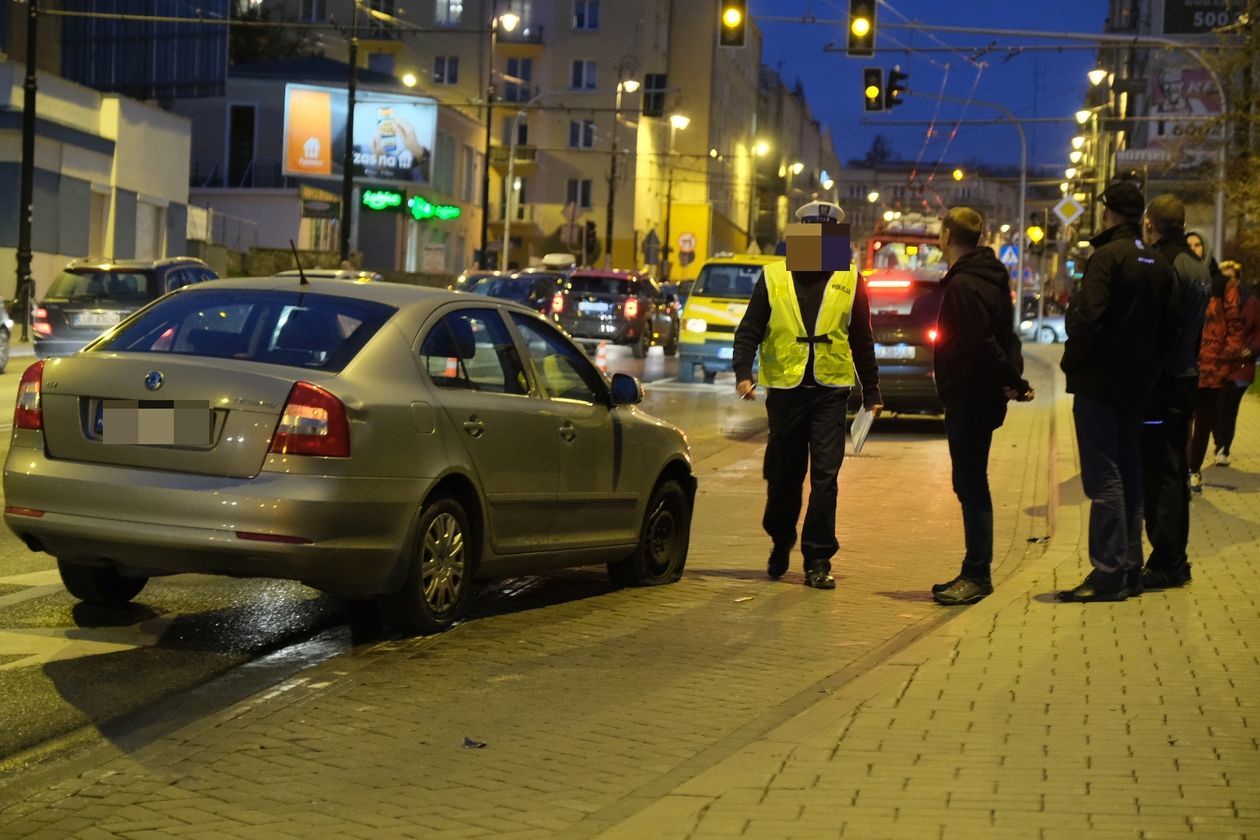  Wypadek na al. Piłsudskiego w Lublinie (zdjęcie 1) - Autor: Maciej Kaczanowski