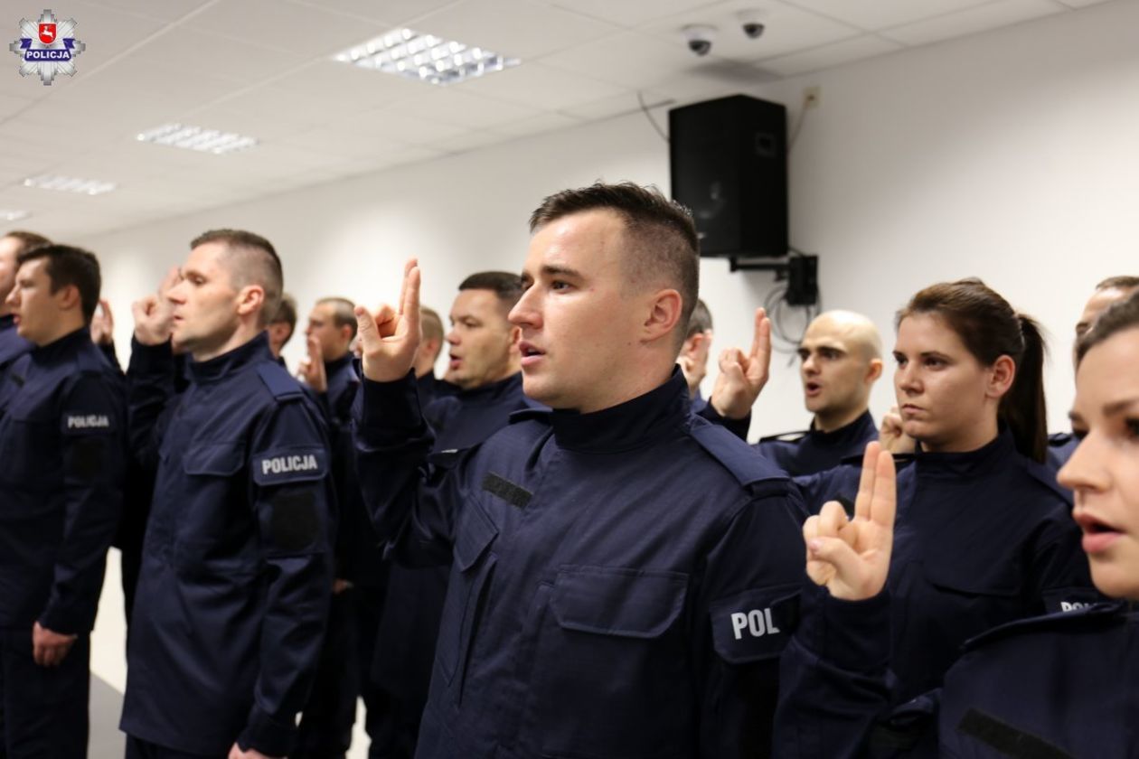  Nowi policjanci w lubelskim garnizonie (zdjęcie 1) - Autor: KWP Lublin