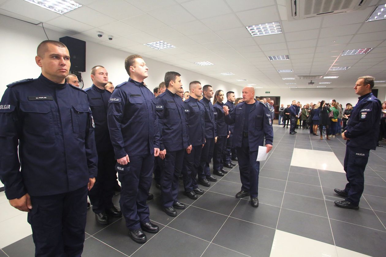  Nowi policjanci w lubelskim garnizonie (zdjęcie 1) - Autor: Piotr Michalski