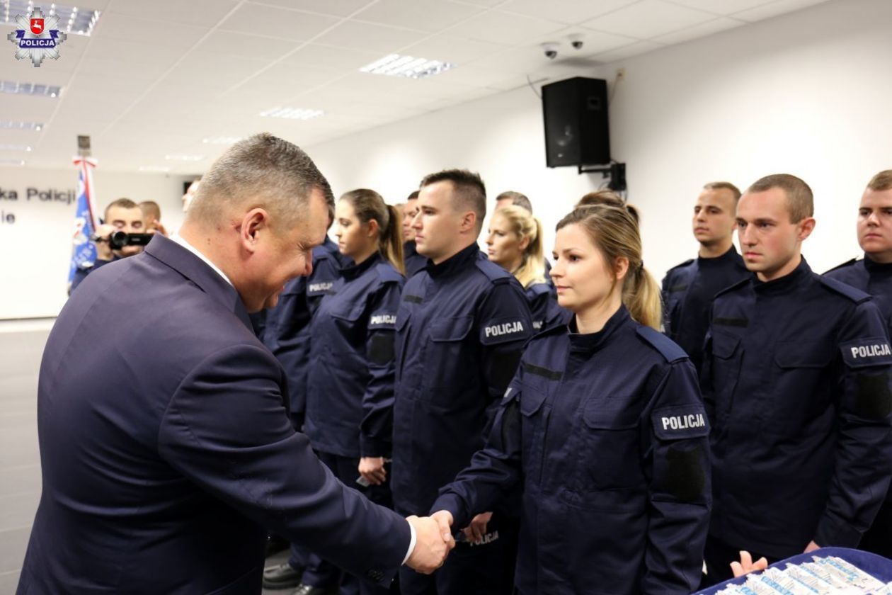  Nowi policjanci w lubelskim garnizonie (zdjęcie 1) - Autor: KWP Lublin