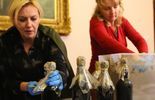 Spróbowali 100-letnich win znalezionych w muzeum w Kozłówce (zdjęcie 4)