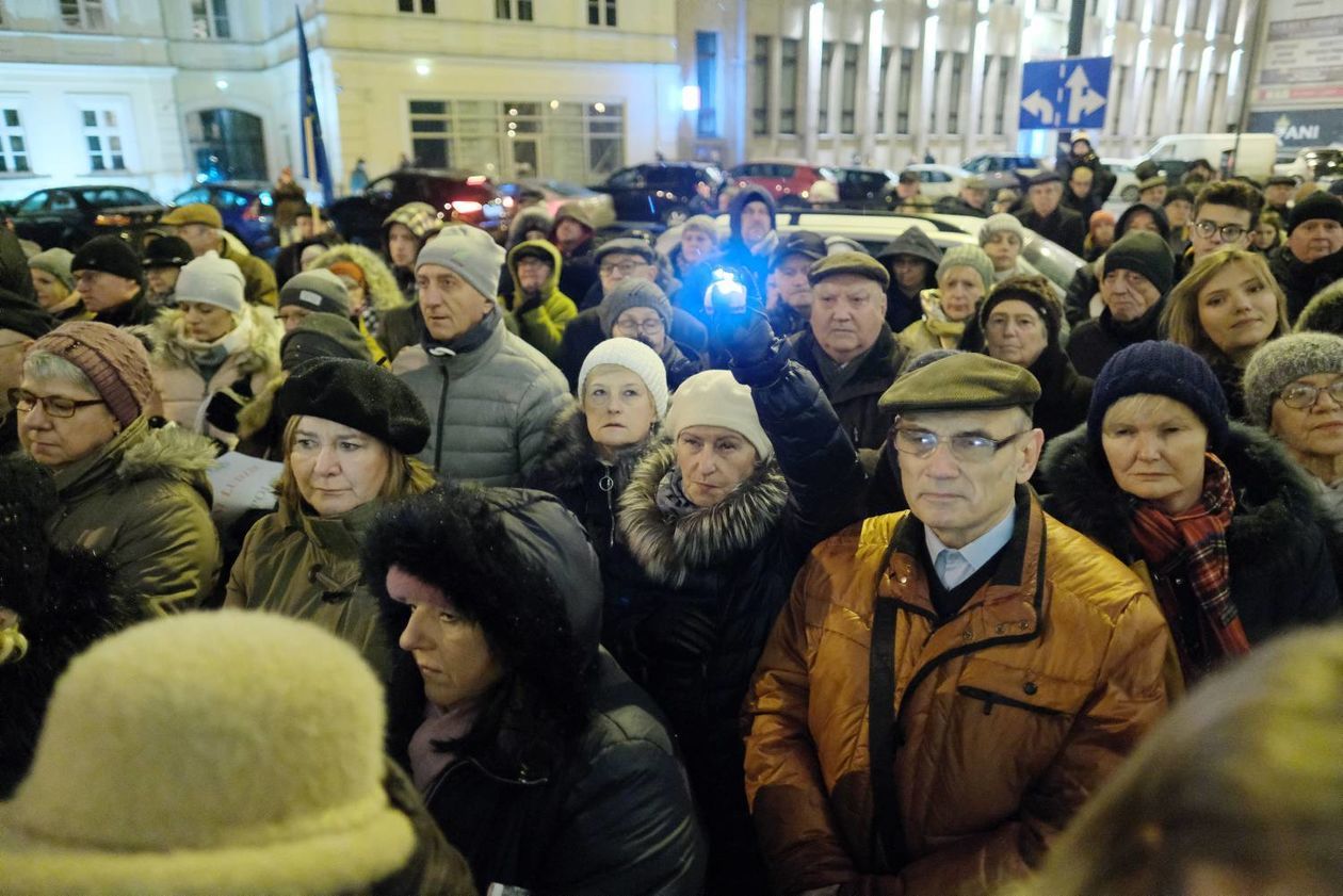  Protest przed Sądem Okręgowym w Lublinie (zdjęcie 1) - Autor: Maciej Kaczanowski