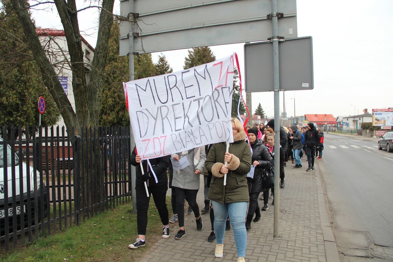  Marsz Milczenia ZDZ w Białej Podlaskiej  (zdjęcie 8) - Autor: Ewelina Burda