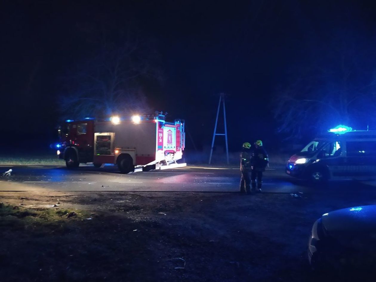  Wypadek w miejscowości Strzeszkowice Duże (zdjęcie 1) - Autor: OSP Strzeszkowice Duże