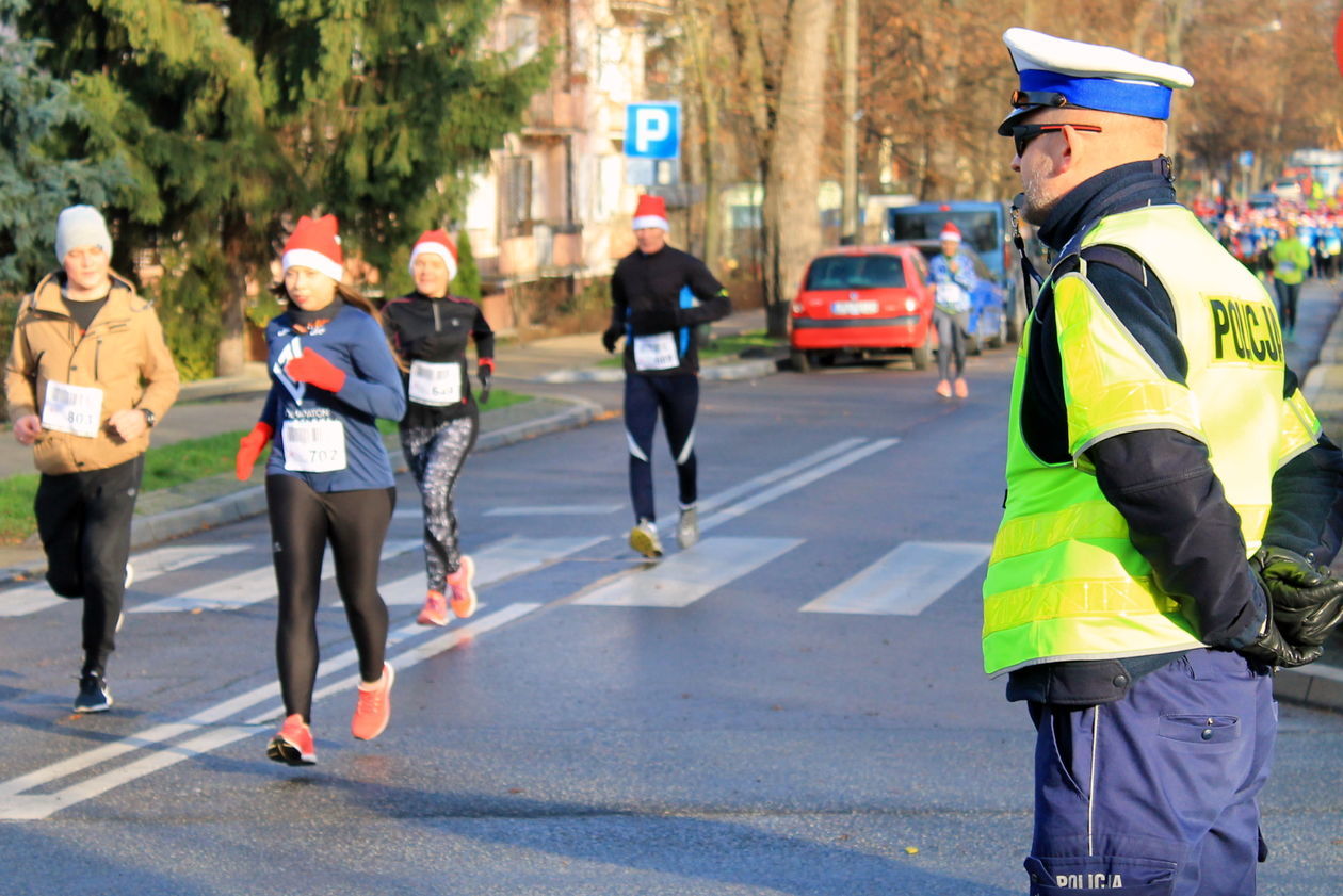  Charytatywny Bieg Mikołajów 2019 (zdjęcie 1) - Autor: Radosław Szczęch