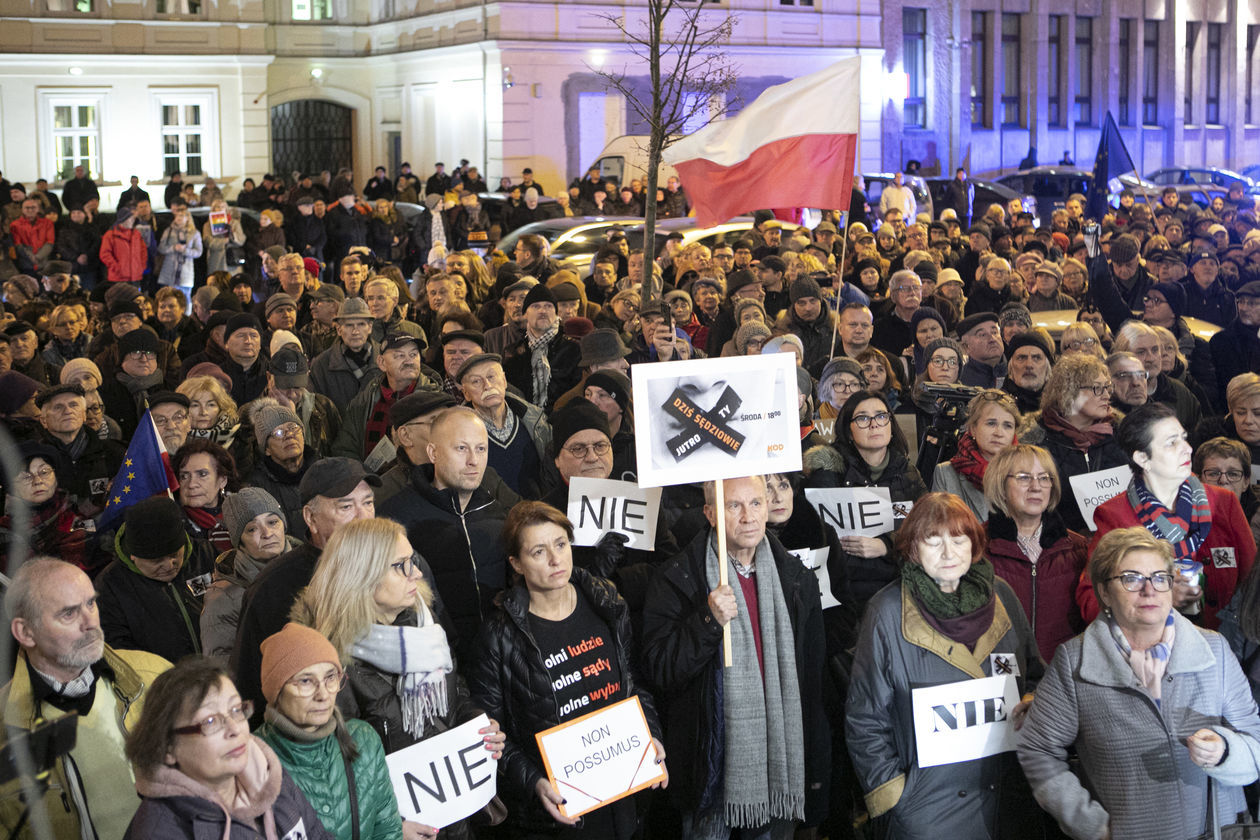  Protest w obronie sądów w Lublinie (zdjęcie 19) - Autor: Jacek Szydłowski 