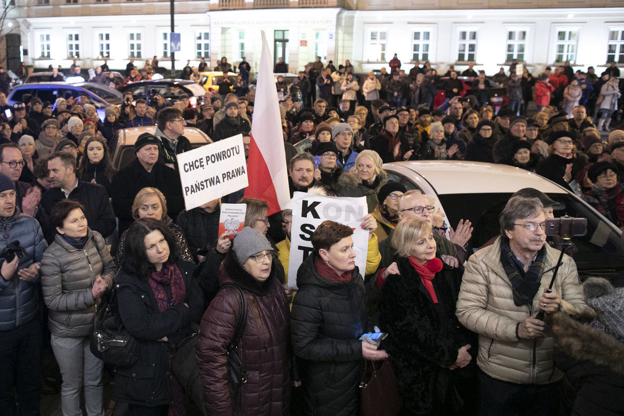  Protest w obronie sądów w Lublinie (zdjęcie 26) - Autor: Jacek Szydłowski 