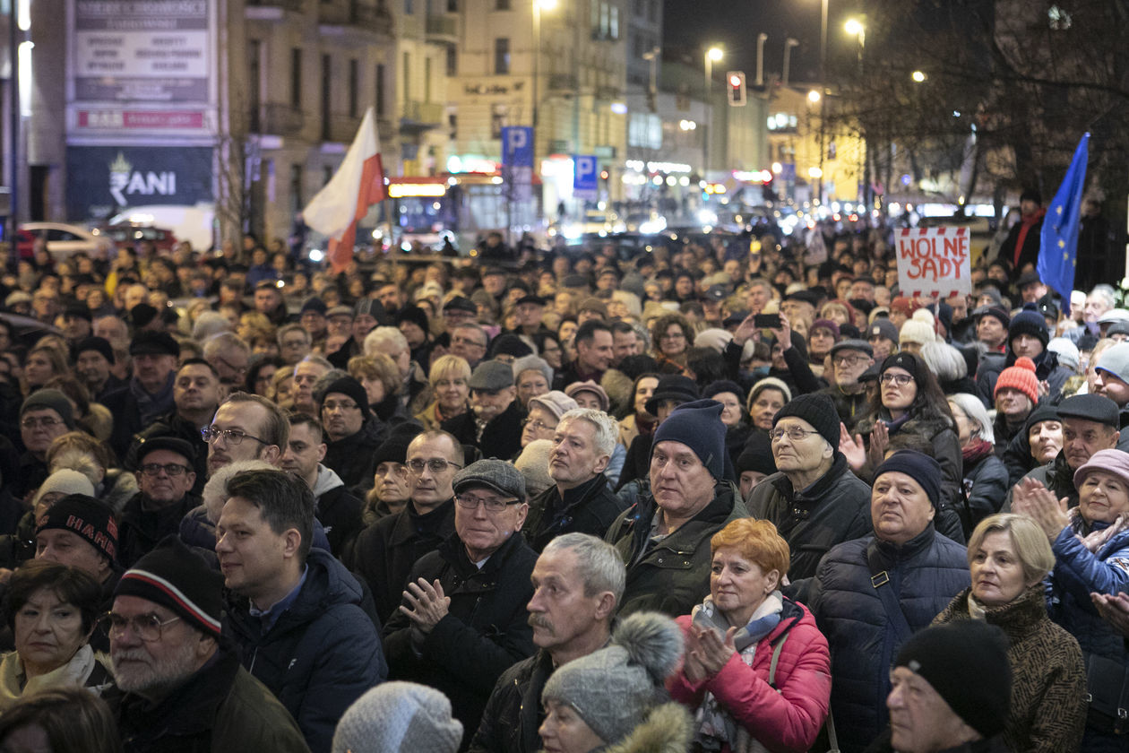  Protest w obronie sądów w Lublinie (zdjęcie 23) - Autor: Jacek Szydłowski 