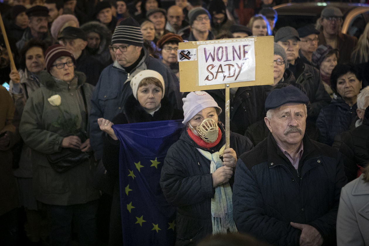  Protest w obronie sądów w Lublinie (zdjęcie 20) - Autor: Jacek Szydłowski 