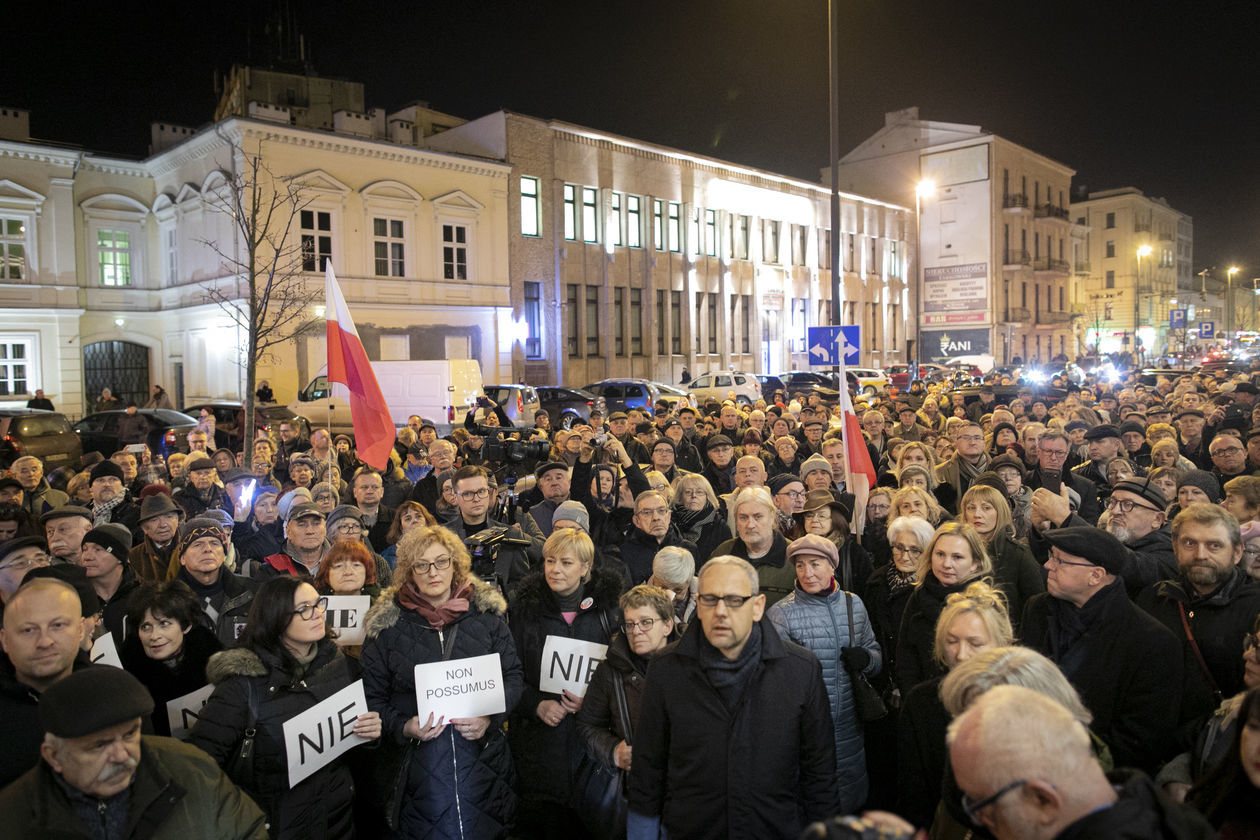  Protest w obronie sądów w Lublinie (zdjęcie 30) - Autor: Jacek Szydłowski 