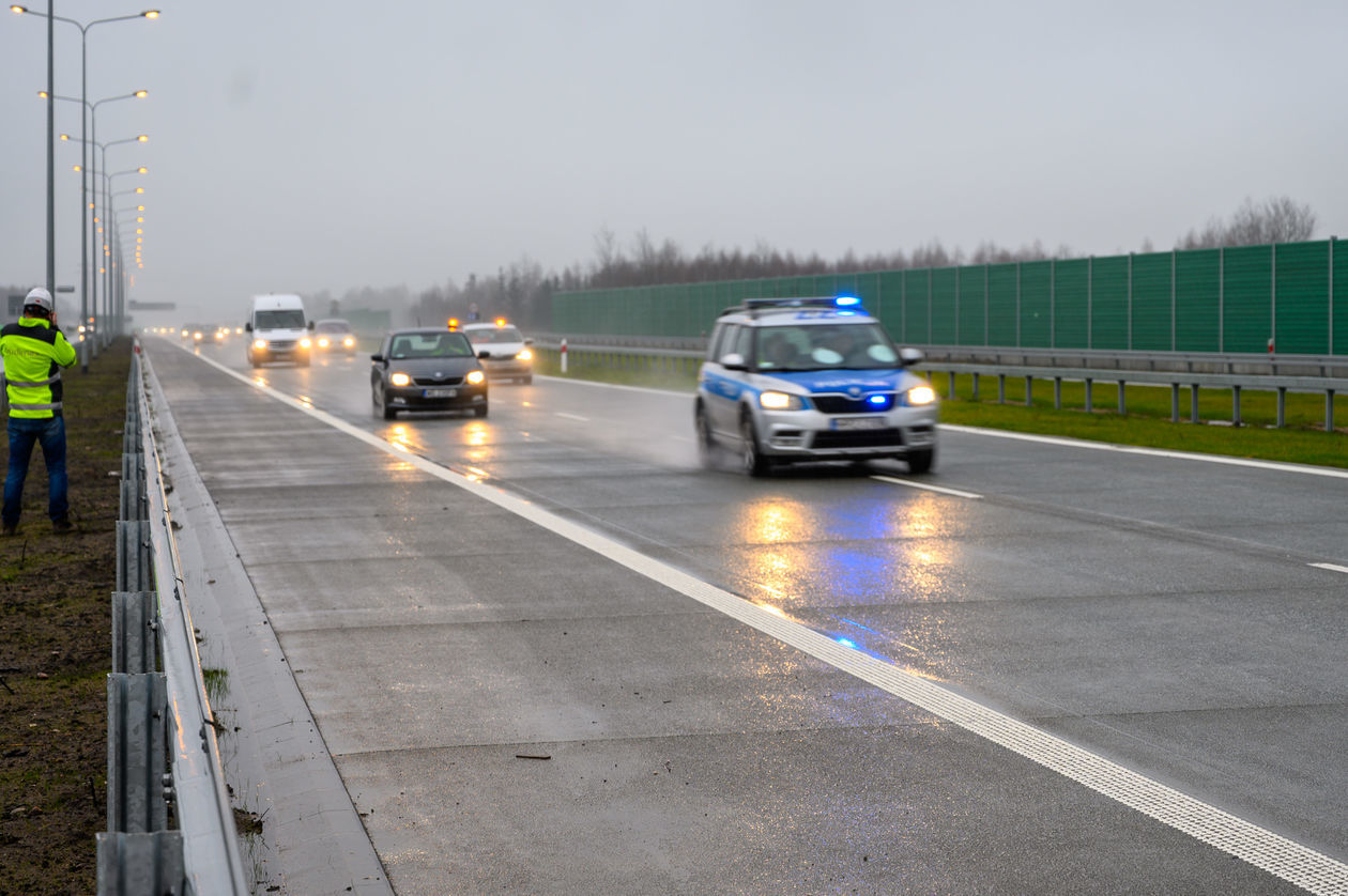  Nowy odcinek S17 Lublin - Warszawa już otwarty dla kierowców (zdjęcie 1) - Autor: GDDKiA