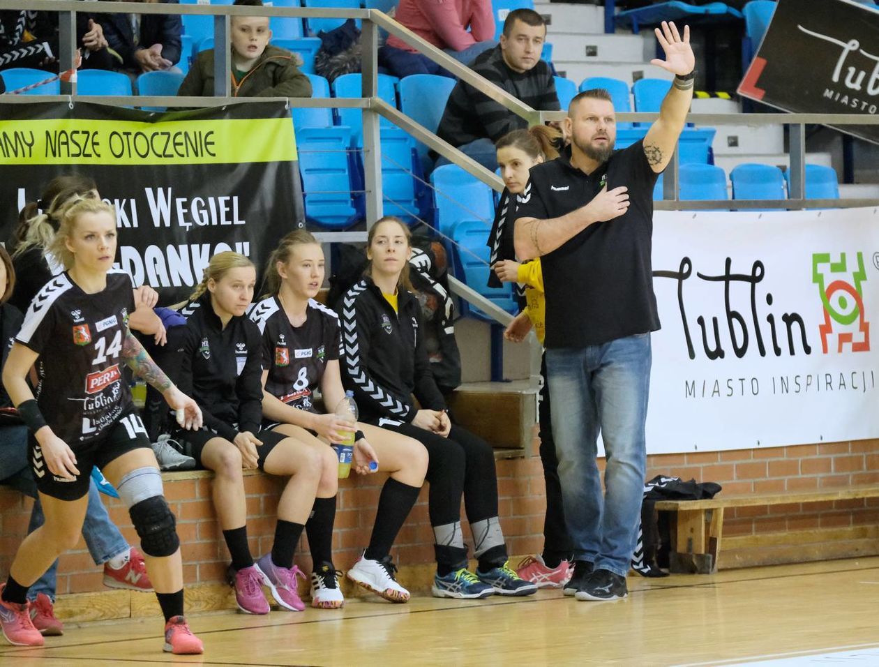  MKS Perła vs Ruch Chorzów 38 : 24 (zdjęcie 1) - Autor: Maciej Kaczanowski