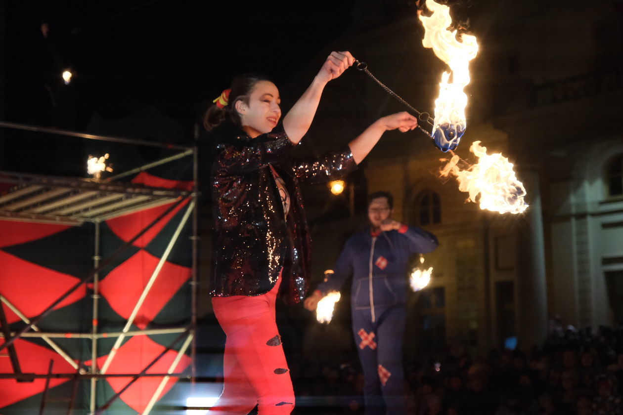  Sylwester w Lublinie. Pokaz fireshow (zdjęcie 1) - Autor: Maciej Kaczanowski