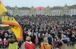 Tradycyjny Orszak Trzech Króli wyruszył dzisiaj w południe z placu Zamkowego w Lublinie (zdjęcie 3)