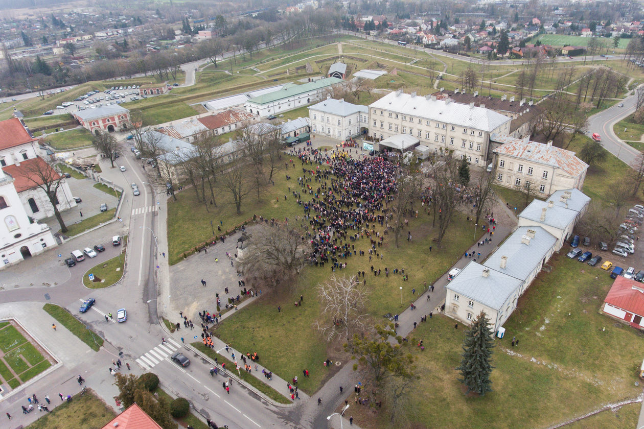  Orszak Trzech Króli w Zamościu (zdjęcie 1) - Autor: Sławomir Kołodziejek