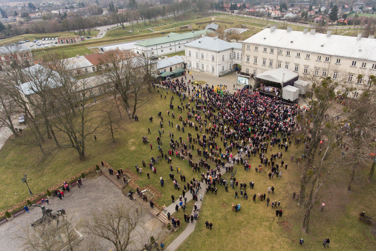  Orszak Trzech Króli w Zamościu (zdjęcie 1) - Autor: Sławomir Kołodziejek